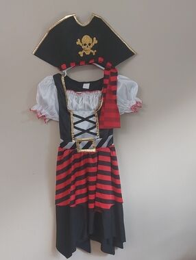 Girls Pirate Halloween Costume Black & Red Like New